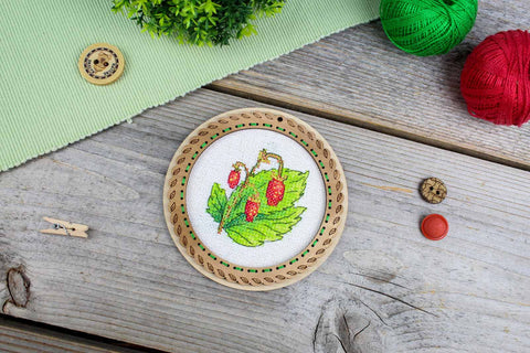 Strawberry Cross Stitch Embroidery on Wood, 10 x 10 cm Miniature Decoration, MP Studia