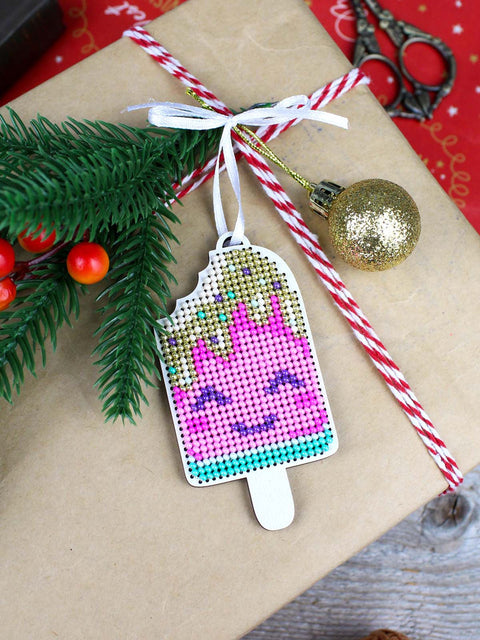 Cross Stitch Kit on Wooden Base, Ice Cream Design, 9x5 cm, Preciosa Beads, MP Studia Embroidery Kit