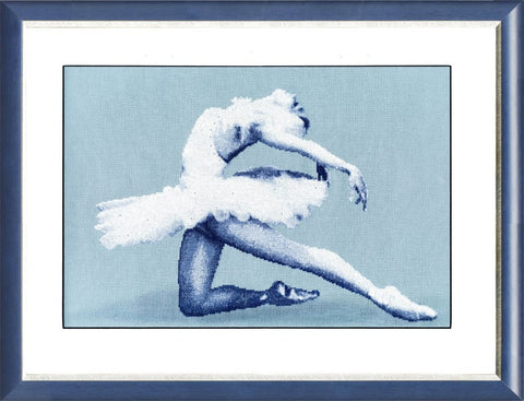 GT041 Ballet dancer Cross Stitch Kit from Golden Fleece