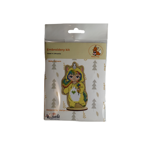 Embroidery Kit with Baby Unicorn Motif, Cotton Floss, Wooden Base, Felt and Pattern, 6 × 12 cm, Kind Fox by Wizardi
