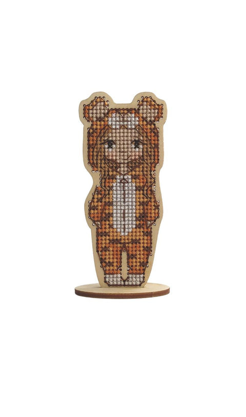 Baby Tiger Embroidery Kit on Wooden Base, Cotton Mouliné Threads, Felt, Pattern and Thread Organizer, 4.5 × 10.5 cm, Kind Fox by Wizardi