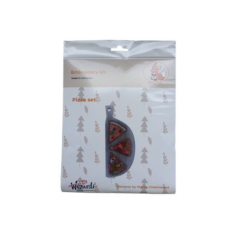 Pizza Cross Stitch Embroidery Kit, Kind Fox by Wizardi, Cotton Mouliné Threads, Wooden Base, Felt Detail, 8.5 x 21 cm