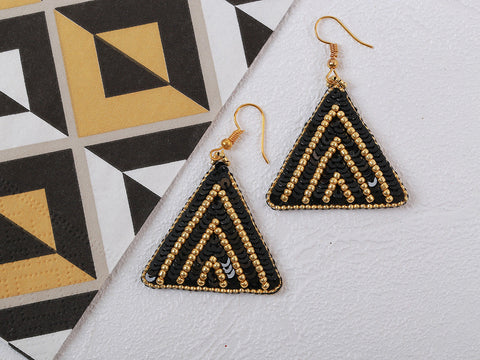 Beaded Embroidery Kit for Golden Triangle Earrings, PANNA/KLART, Black Felt, 3.5 x 4 cm, Beginner-Friendly DIY Jewelry Craftset