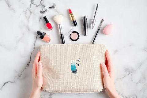 Mini Cross Stitch Kit with Feather Design, 3×8 cm, Beginner Embroidery Kit, PANNA KLART, Compact Travel Craft Set