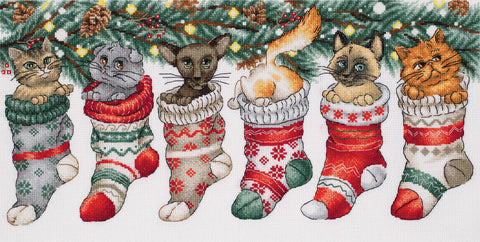 Christmas Cats Cross Stitch Kit, Partial Stitching, PANNA, Aida 18 Canvas, 37 x 19.5 cm, Holiday Embroidery Pattern