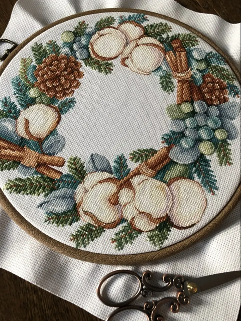 Cross Stitch Embroidery Kit Winter Aroma, Gamma Aida 14 White Canvas, 25×23 cm, 29 Colors, Needle, Pattern and Instructions