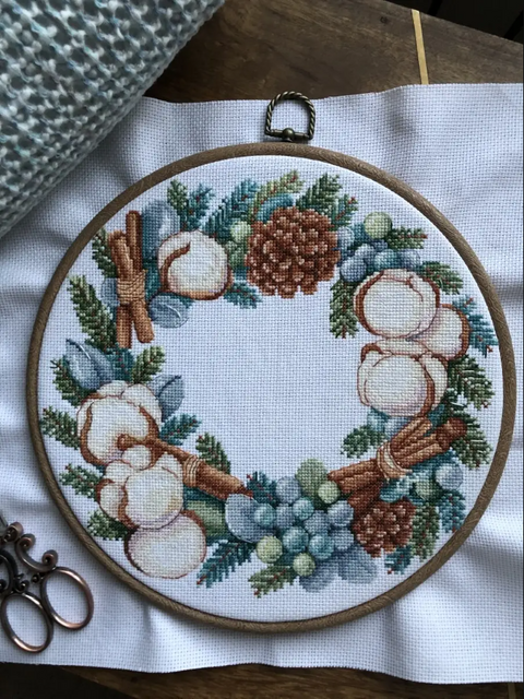 Cross Stitch Embroidery Kit Winter Aroma, Gamma Aida 14 White Canvas, 25×23 cm, 29 Colors, Needle, Pattern and Instructions