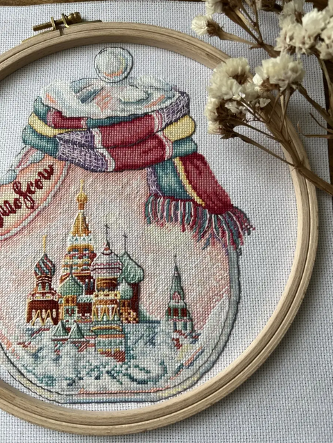 Moscow in a Bottle Cross Stitch Kit, Aida 16 Count, 30 Colors, Cotton Threads, 18x23 cm, Andriana
