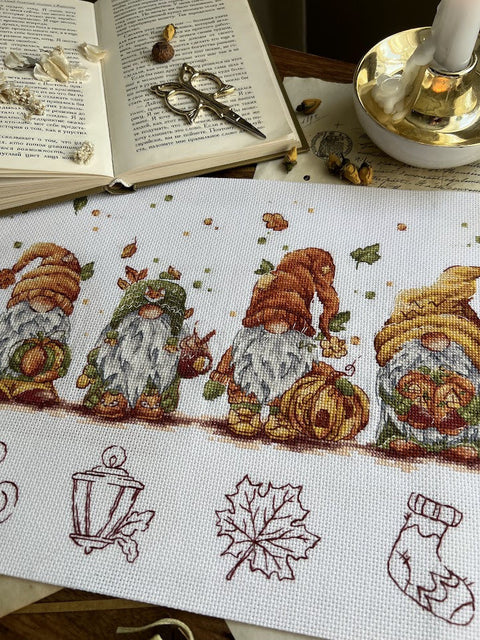 Autumn Gnome Cross Stitch Kit, 32 × 21.5 cm, 16 ct Aida, 26-Color Cotton Thread, Andriana Embroidery Kit