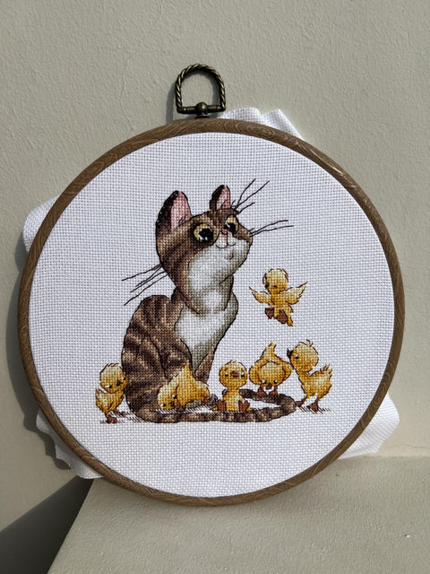 Cross Stitch Kit with Cat Design, Pattern, Needle, Fabric and Colorfast Threads by Andriana, Multicolor Embroidery Craft Set