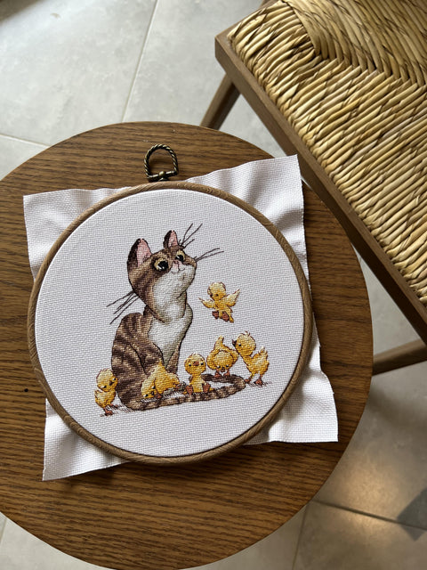 Cross Stitch Kit with Cat Design, Pattern, Needle, Fabric and Colorfast Threads by Andriana, Multicolor Embroidery Craft Set