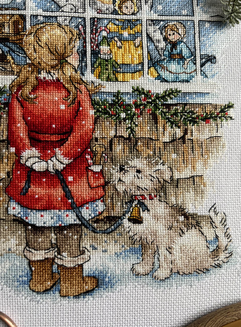 Cross Stitch Embroidery Kit with Romantic Design, Pattern, Fabric, Threads and Needle, Andriana Craft Set for Home Projects