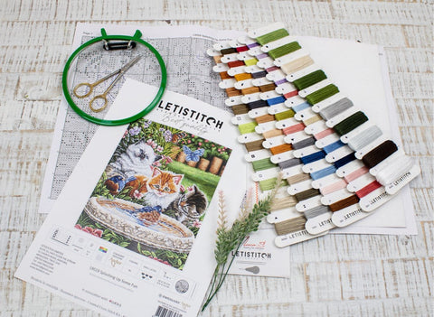 LetiStitch Cross Stitch Kit Splashing Up Some Fun, 29 x 34 cm, Zweigart Aida 16ct, 100% Cotton Anchor Threads, Advanced 4-Star Skill Level