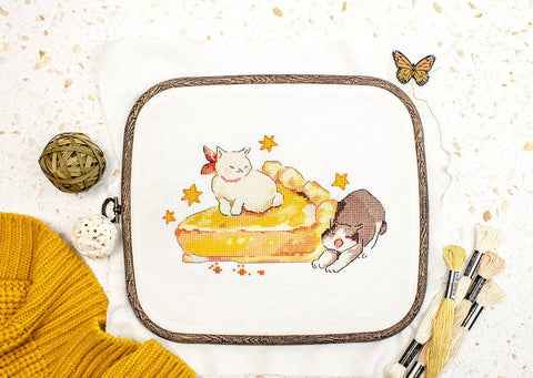 Cross Stitch Kit Eating Sleeping Stretching, 16 x 11 cm, LetiStitch, Aida 16ct, Anchor Cotton Threads, Luca-S, Intermediate, SLETIL8811