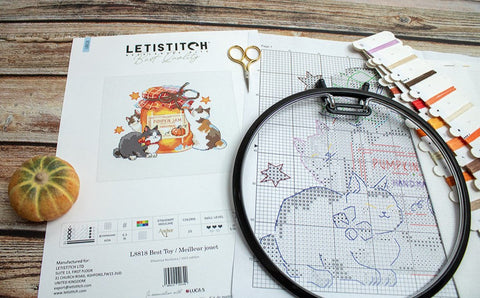 Cross Stitch Embroidery Kit 14x12 cm, LetiStitch, Zweigart Aida 16ct, 100% Cotton Anchor Threads, Intermediate Pattern