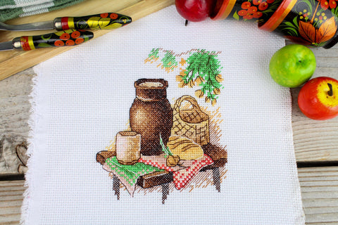 Cross Stitch Embroidery Kit “Simple Lunch,” MP Studia, 13 x 11 cm, Beginner-Friendly Home Craft Project for Framing