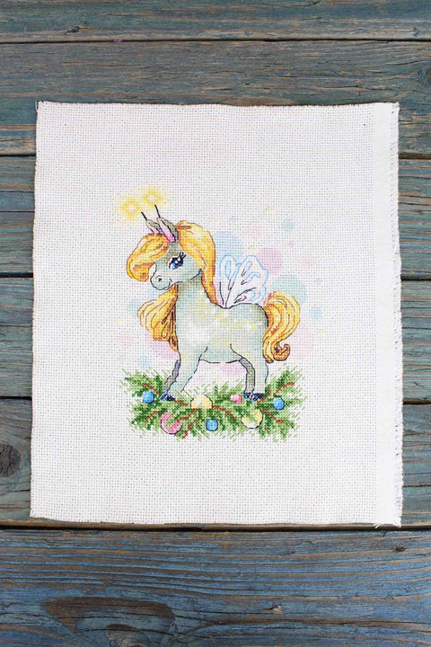 Cross Stitch Kit Festive Horse Design, MP Studia, 18×15 cm Embroidery Craft Kit for Home Decor and Hobby Projects