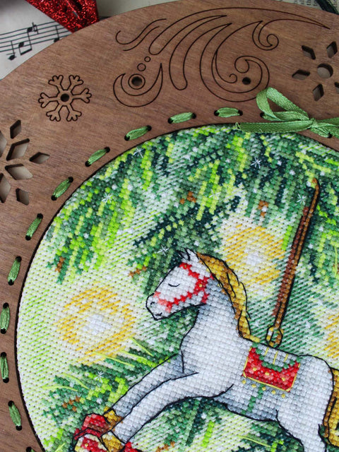 Cross Stitch Kit New Year Horse, Multicolor Holiday Design, 16 x 16 cm Finished Size, MP Studia DIY Embroidery Kit