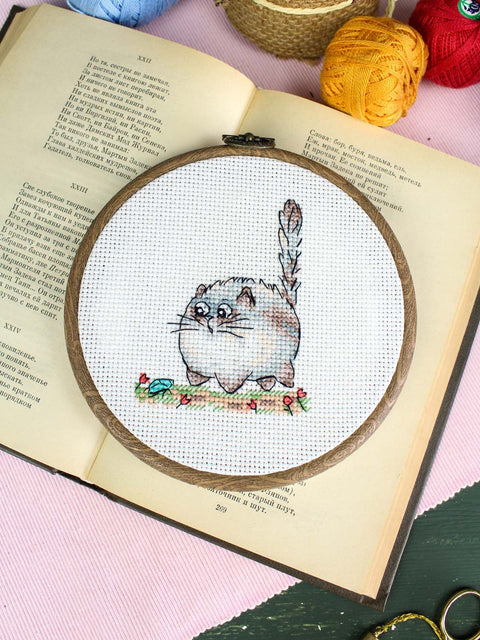 Mini Cross Stitch Kit “Beware of the Cat!” 9x7 cm, MP Studia, 14 Count Cotton Aida, Cat Animal Motif, 13 Thread Colors