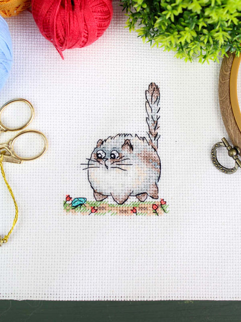 Mini Cross Stitch Kit “Beware of the Cat!” 9x7 cm, MP Studia, 14 Count Cotton Aida, Cat Animal Motif, 13 Thread Colors