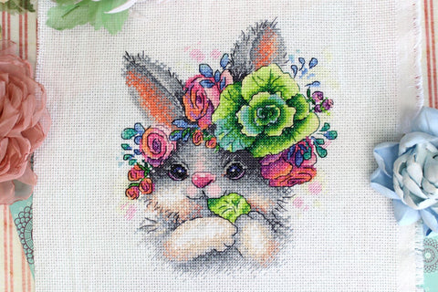 Cross Stitch Embroidery Kit with Charming Rabbit Design, MP Studia, Aida Fabric, Cotton Floss, Needle and Pattern