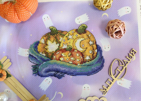MP Studia Pumpkin Cross Stitch Kit, Autumn Decor, Cotton Aida Canvas, Pre-Sorted Threads, Beginner Friendly, Warm Tones