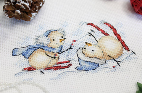 Cross Stitch Embroidery Kit with Winter Competition Motif, MP Studia, Beginner to Advanced Seasonal Craft Set