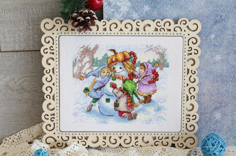 Cross Stitch Kit for Beginners and Advanced Crafters, MP Studia Friendly Team, Aida Fabric, Cotton Threads, Multicolor Set