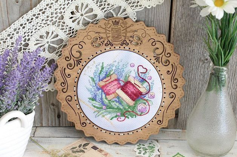 Cross Stitch Embroidery Kit with Spools of Thread Design, MP Studia, Cotton Aida, Multicolor, Includes Threads, Needle and Pattern
