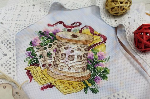 Cross Stitch Embroidery Kit with Lace Motif, MP Studia, Aida Canvas, Cotton Threads, Needle, Pattern and Instructions