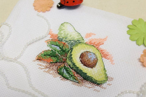 Avocado Cross Stitch Kit with Clear Pattern, Compact Design for Kitchen or Dining Room Decor, MP Studia, Beginner Friendly
