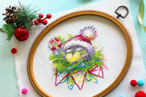 Winter Bird Cross Stitch Kit, 15 x 14 cm Design, Natural Winter Tones, MP Studia Embroidery Kit for Home Decor