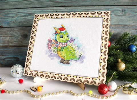 Cross Stitch Embroidery Kit, Sparkling Attire Design, 15 x 15 cm, Aida Fabric, Cotton Threads, Needle and Pattern, MP Studia
