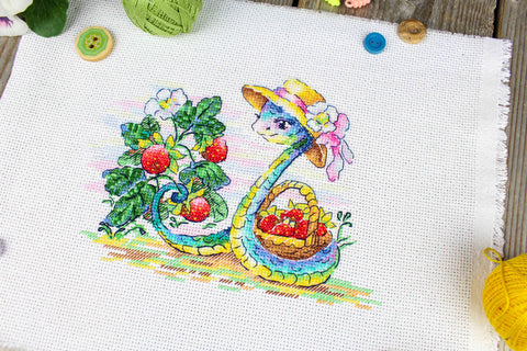 Cross Stitch Kit, Berry Harvest Design, MP Studia, Red Blue and Green Tones, Embroidery Craft for Home Decor
