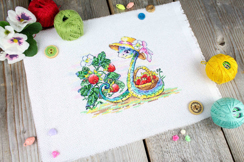 Cross Stitch Kit, Berry Harvest Design, MP Studia, Red Blue and Green Tones, Embroidery Craft for Home Decor
