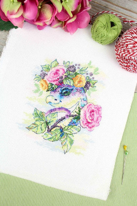 Cross Stitch Kit with Floral Design, Chart and Threads – MP Studia Flower Embroidery Craft for Beginners and Advanced Stitchers