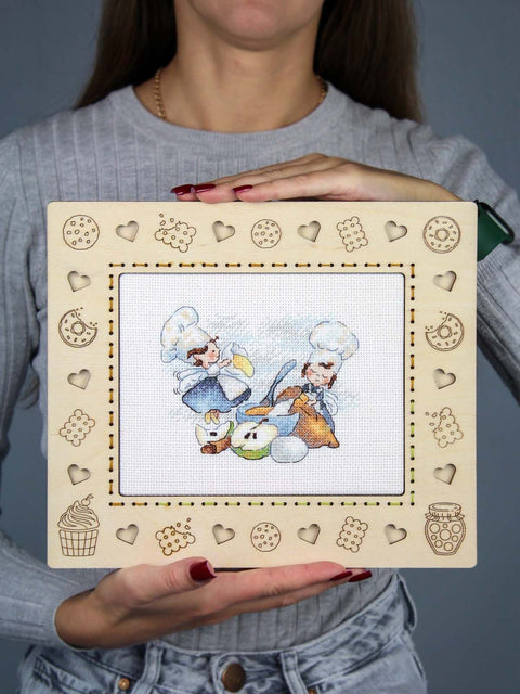 Cross Stitch Kit Kitchen Chefs, 10x13 cm, 14 Count White Fabric, 19 Colors, MP Studia, Makosh Pattern and Needle