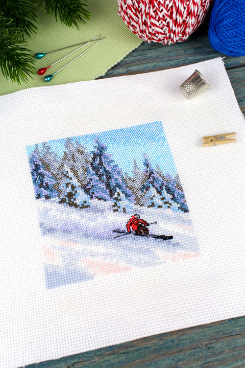 Counted Cross Stitch Kit with Mountain Landscape, 11 x 11 cm, Aida Fabric, Cotton Threads, MP Studia