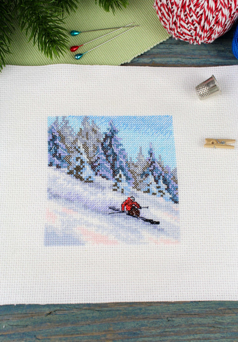 Counted Cross Stitch Kit with Mountain Landscape, 11 x 11 cm, Aida Fabric, Cotton Threads, MP Studia