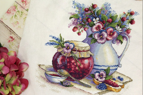 Cross Stitch Kit with Summer Motif, MP Studia, Canvas, Threads, Needle, Pattern and Instructions, Beginner-Friendly DIY Home Decor