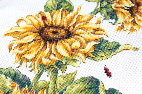 Sunflower Cross Stitch Kit, Aida Fabric, Cotton Threads, Needle, Pattern and Instructions by MP Studia