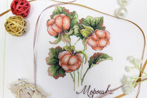Cloudberry Cross Stitch Kit, Nature Motif Embroidery Set, MP Studia, Aida Fabric, Cotton Threads, Needle, Pattern and Instructions