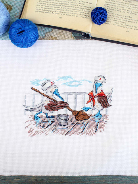Cross Stitch Kit “Tidying Up” 12x17 cm, 16 Count Cotton Canvas, 18 Gamma Threads, MP Studia