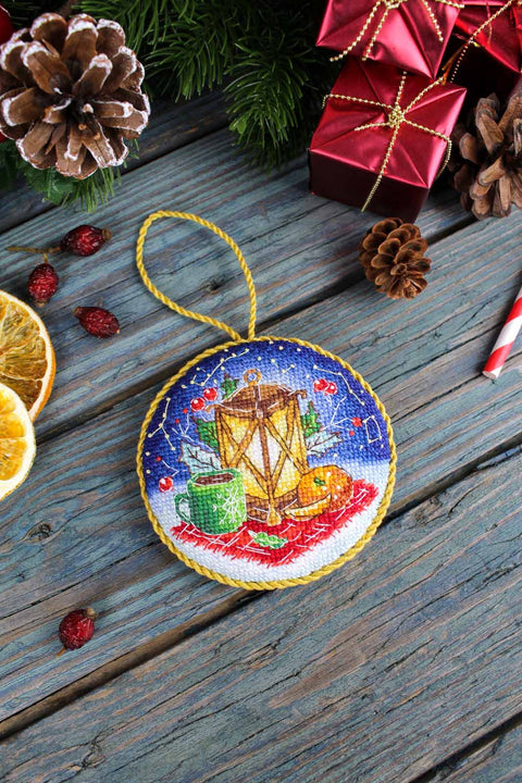 Cross Stitch Kit for Lantern Pinkeep Pincushion, MP Studia, 9×9 cm Decorative Needlework Project