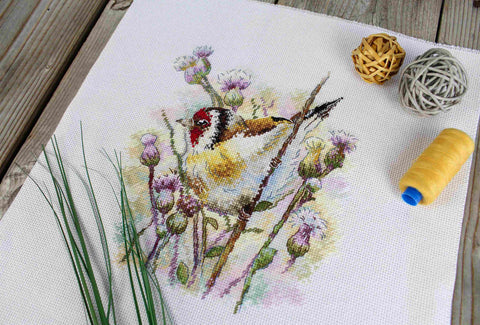 Cross Stitch Embroidery Kit with Goldfinch Motif, MP Studia, 18×19 cm, Bird-Themed Needlework for Beginners and Advanced Crafters