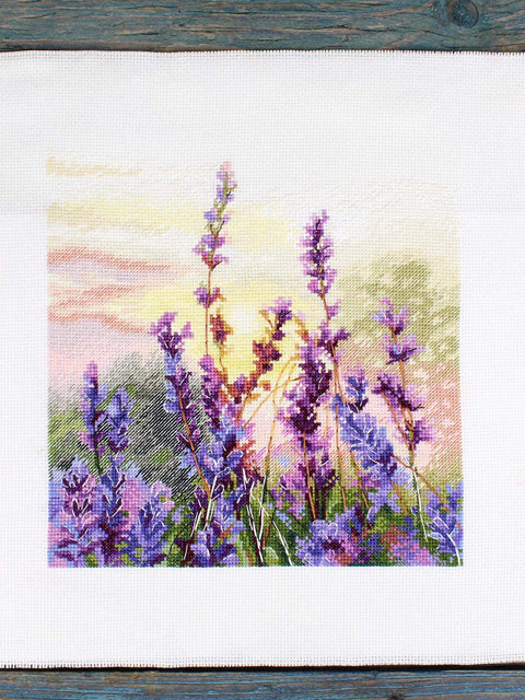 Lavender Landscape Cross Stitch Kit, 20x20 cm, MP Studia, 37-Color Gamma Threads, Cotton Canvas, Beginner-Friendly DIY Set