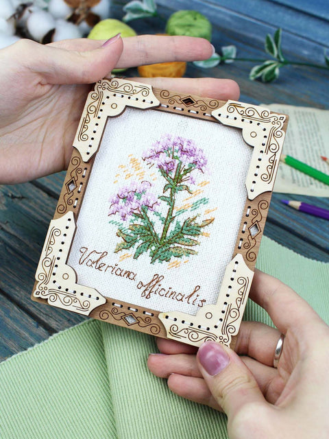 Valerian Cross Stitch Kit on Wooden Base, MP Studia Embroidery Set, 13x11 cm, 7 Colors, Framed Wall Decor