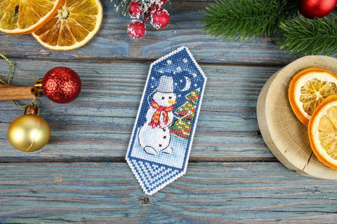 MP Studia Cross Stitch Kit, New Year’s Candy Holiday Motif for Christmas Decor, Cards or Small Pictures, Beginner-Friendly Project