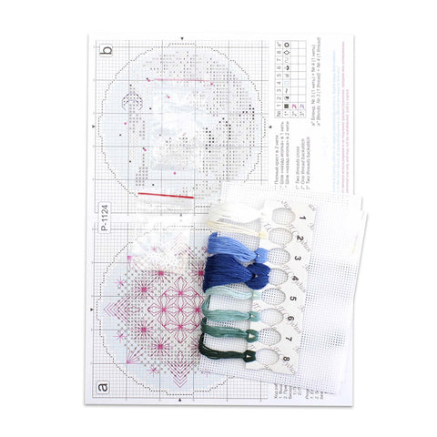 Christmas Cross Stitch Kit with Patterns, 9x9 cm Ornament Decoration, MP Studia DIY Craft Project for Beginners and Advanced Crafters