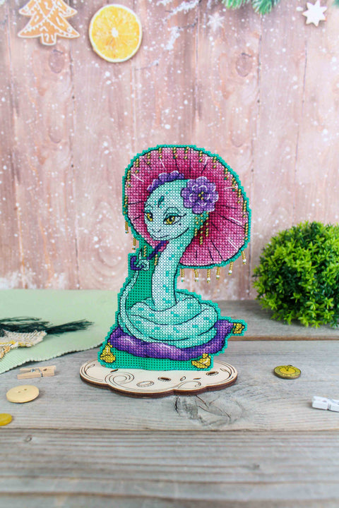 Snake Cross Stitch Kit with Elegant Motif, MP Studia Embroidery Kit with Canvas, Threads, Needle, Pattern and Instructions